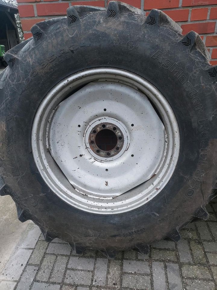 Deutz DX 4.30 4.50 4.31 Räder Reifen 460/85r34 in Rhede