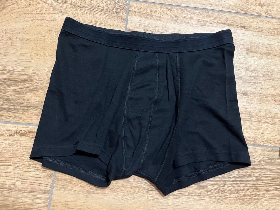 Shorts Männer schwarz Royal Class 7 XL NEU in Baden-Württemberg - Neuler |  eBay Kleinanzeigen ist jetzt Kleinanzeigen