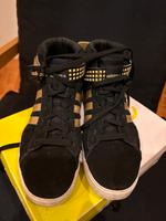 ADIDAS Sneaker Echtleder (neuwertig) Schwarz/Gold Nordrhein-Westfalen - Plettenberg Vorschau