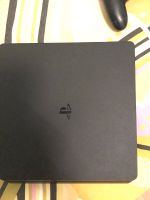 PS4 Slim with two controllers (Disk Edition) Hannover - Mitte Vorschau