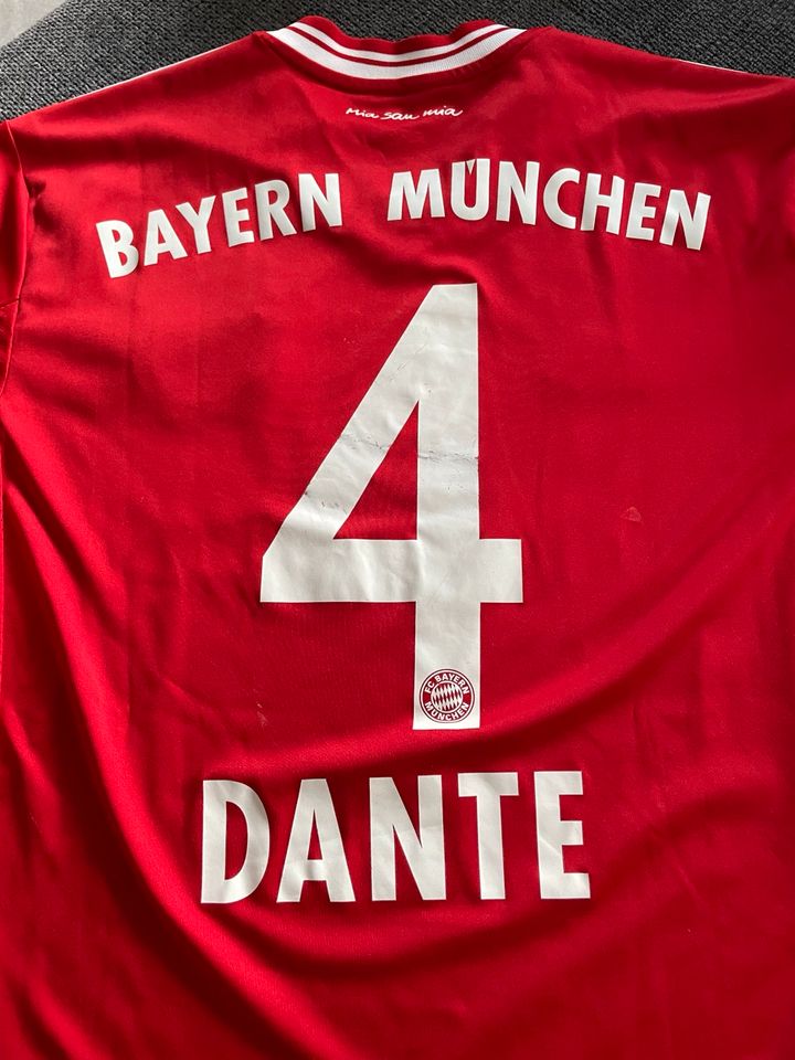 Bayern München Heimtrikot Triplesaison Dante in Altena