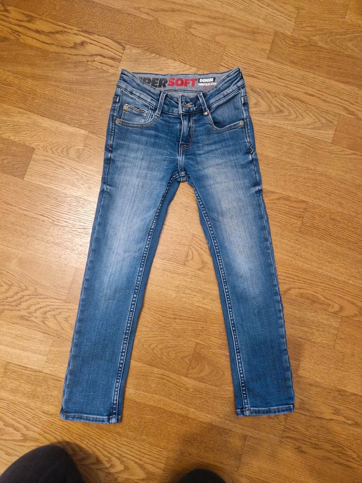 Vingino Jeans Jungen 116 in Dielheim