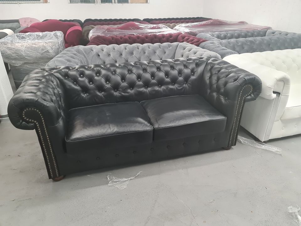 Sofa Couch Garnitur 321 Eckcouch Ecksofa Chesterfield Classic Windsor Echtleder Samtstoff Neu Vintage Old Style Bett Stuhl Sessel top Qualität Garantiert In DE Hergestellt in Berlin