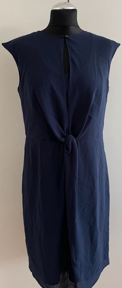 Esprit Kleid, dunkelblau, Gr. 40 in Reutlingen