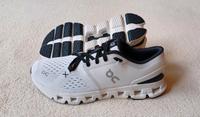 On Cloud X 4 Gr 39 UK 6 Laufschuhe Sportschule Sneaker München - Ramersdorf-Perlach Vorschau