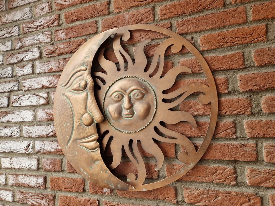 Wanddeko Ornament Sonne Mond 55cm Kupfer Skulptur Bild Garten in Bad Schwartau