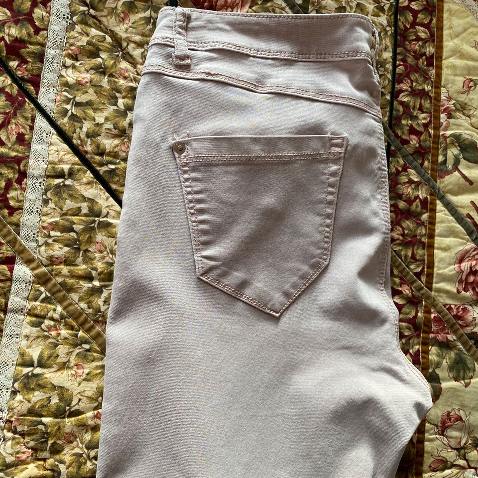 Sommer- Jeans zart pastell rosé  Gr. 40 in Ammerbuch