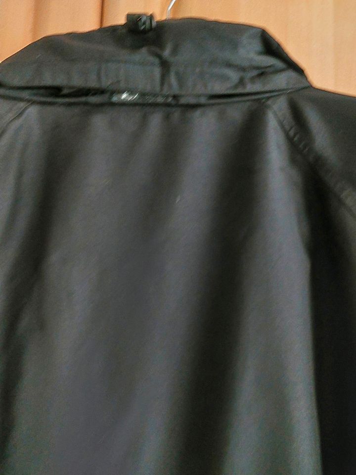 Leichte Outdoor Jacke H2O Gr XXXL schwarz grau abges.Meshf. 14 € in Koblenz