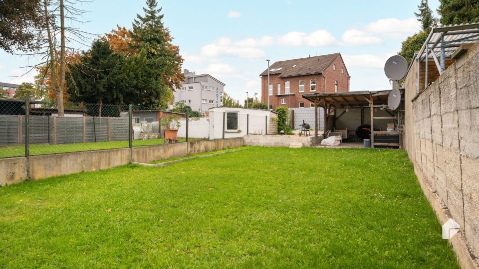 Gepflegtes MFH mit 5 Wohnungen, Terrasse, Garten und Keller in ruhiger Lage in Alsdorf