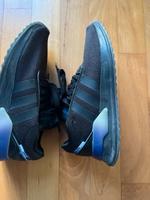 Adidas Turnschuhe Slip on Sneaker schwarz Gr. 40 1/2 Stuttgart - Stuttgart-Nord Vorschau