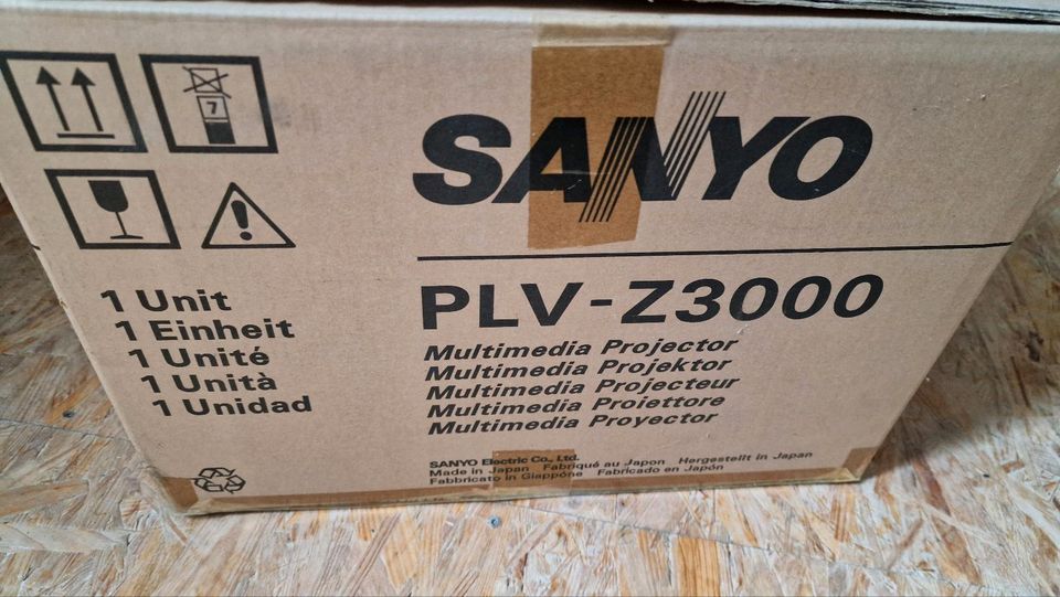 Full HD Heimkino Beamer Sanyo PLV-Z3000 in Dormagen