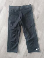 Nike Sporthose kurze Hose schwarz Damen Gr XS Rheinland-Pfalz - Ober-Flörsheim Vorschau