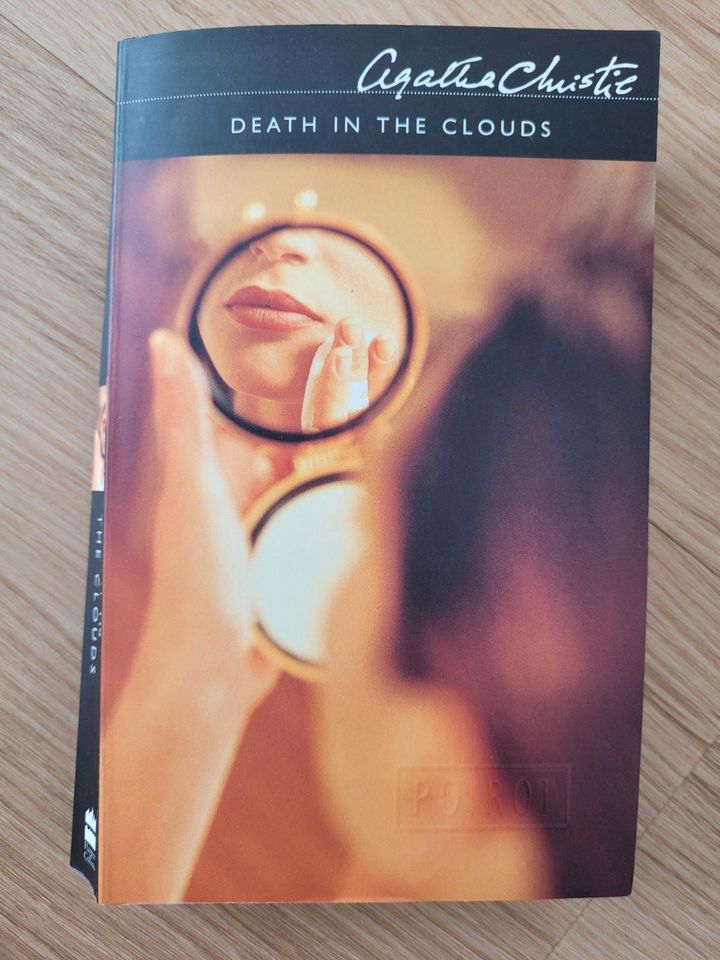 Engl. Buch Death in the clouds von Agatha Christie in Kassel