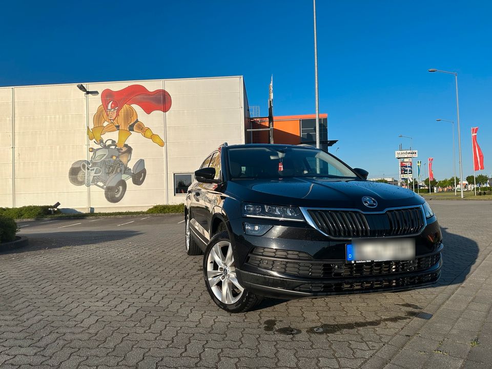 SKODA KAROQ STYLE 1,5 TSI ,DSG , AHK.. in Handewitt