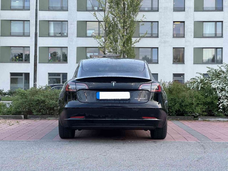 Tesla Model 3 Performance AWD Dual Motor 534hp 2023 in München