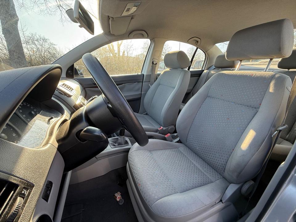 Volkswagen Polo IV 1.4 Basis*TOP ANGEBOT*TÜV/ASU NEU*TOP* in Rüsselsheim