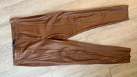 Fake Lederhose Kunstleder, braun Jeans ZARA Größe L, NEU Düsseldorf - Unterbilk Vorschau