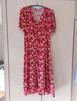 Kleid mit Blumen von Mohito Größe 36 Bayern - Zeilarn Vorschau