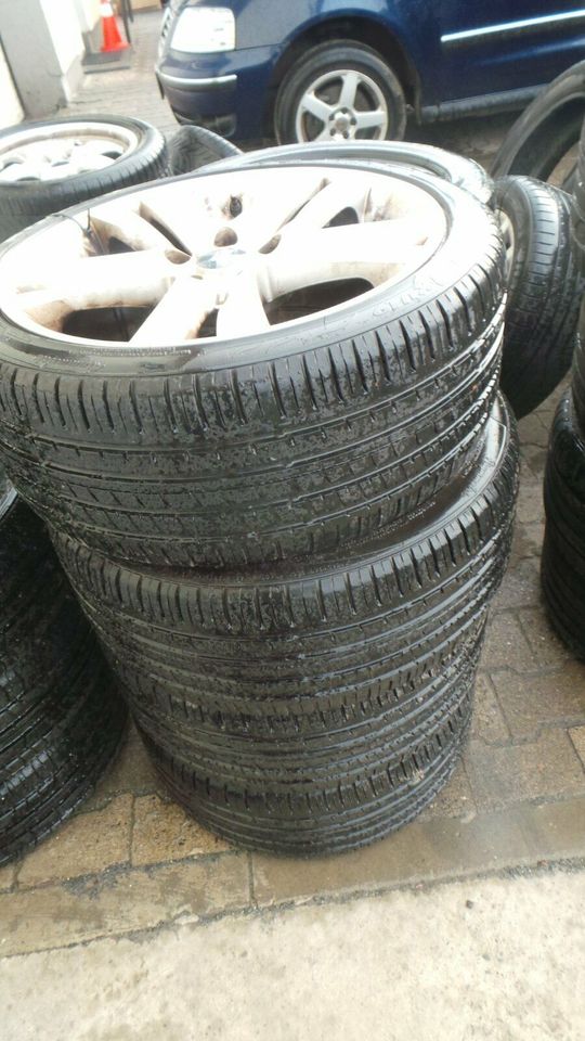 4x 225/40/R18 92Y Kumho Sommerreifen auf VW Golf IV Alufelgen in Bad Harzburg