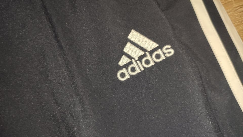 adidas Jogginghose L neu in Saarbrücken