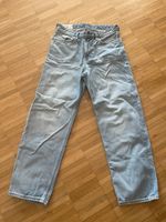 H&M Loose fit Jeans hellblau Gr. 30/32 Baden-Württemberg - Leonberg Vorschau