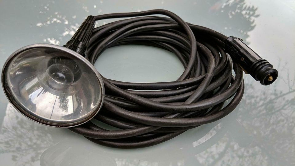 Original Hella KFZ Wohnmobil Lampe 10 m Kabel in Mülsen