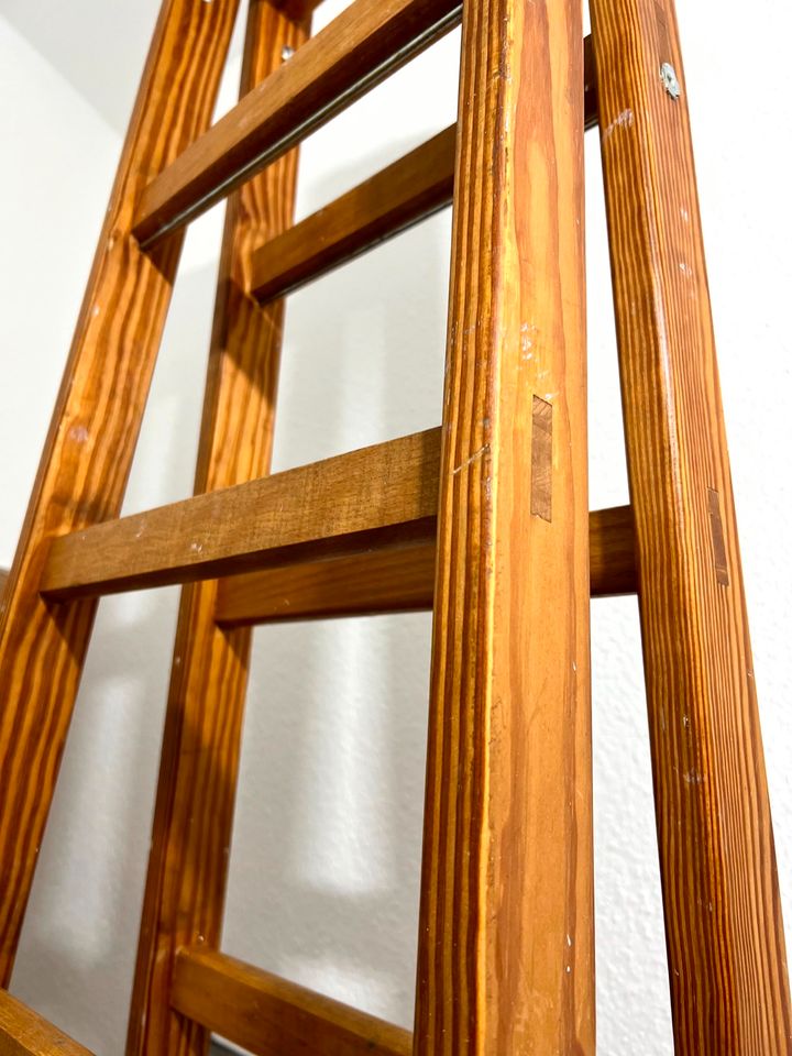 Holzleiter - restauriert -260cm - für Loft-Galerie-Atelier -Antik in Halle