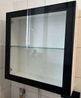 Regal mit Glastür weiß/schwarz 60x22x64 (Ikea Besta und Glassvik) Köln - Ehrenfeld Vorschau