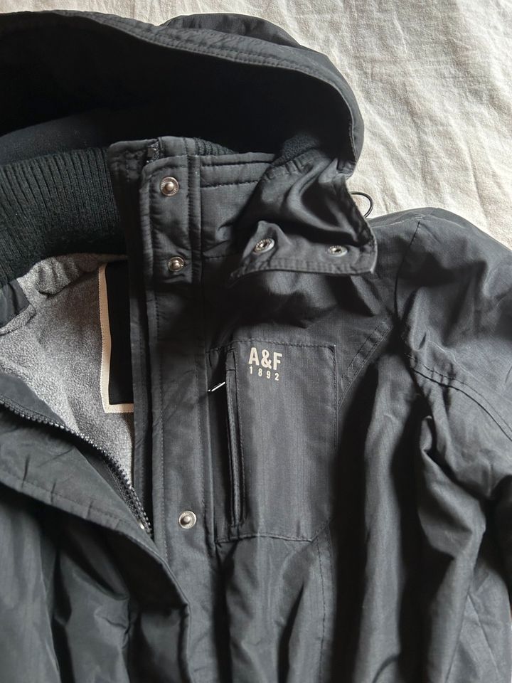 Abercrombie & Fitch Jacke in Hattstedt