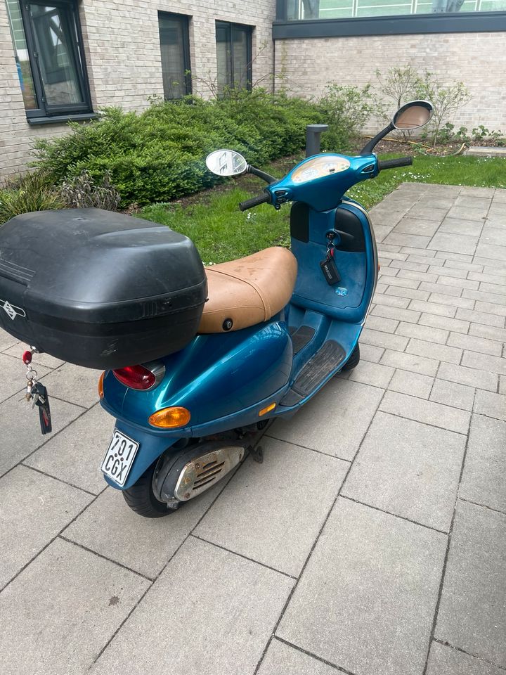 Vespa Roller C16 in Hamburg