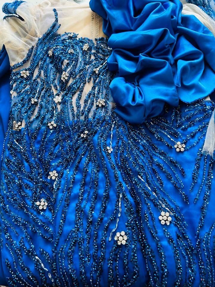 Kleid Brautkleid Hochzeitskleid Disco Kleid Silvesterkleid in Essen