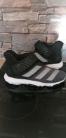 adidas Harden B/E 3 Black 45 Basketballschuhe Turnschuh Sneaker Nordrhein-Westfalen - Castrop-Rauxel Vorschau