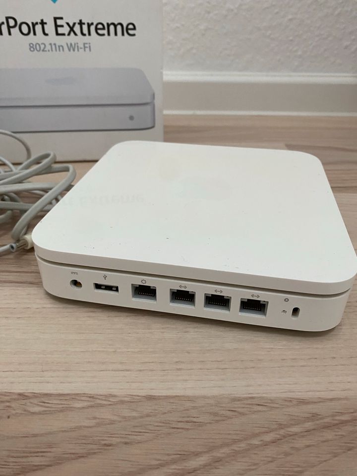 AirPort Extreme 802.11n Wi-Fi Router A1408 wlan Router in Chemnitz