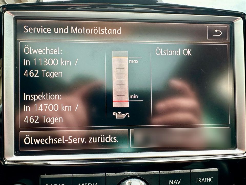 VW Touareg 7p V8 Diesel 4.2L in Hummeltal