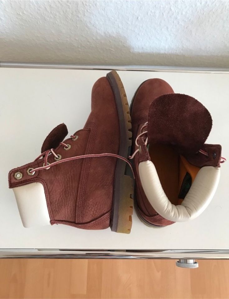 Timberland Boots Bordeaux/Weiß, 37 wie neu in Düsseldorf