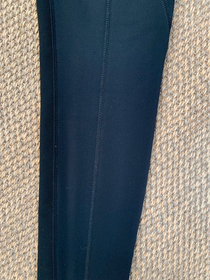 NEUwertig - CAMBIO-StretchHose / Legging / NP 149 € in Hannover