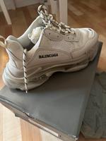 Balenciaga Triple S Frankfurt am Main - Gallusviertel Vorschau