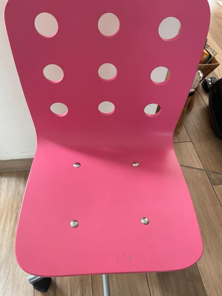 Ikea Kinderbürostuhl rosa in Braunschweig