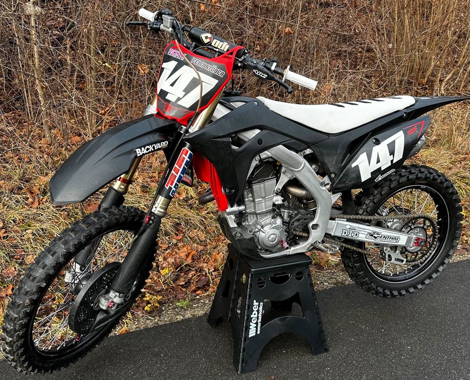 Honda CRF 450 R 2019 MX ! Letzter Preis ! Motocross Motorrad in Eisenach