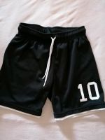 Kurze Sport-Short, H&M, Gr. 98/104 Hessen - Weimar (Lahn) Vorschau