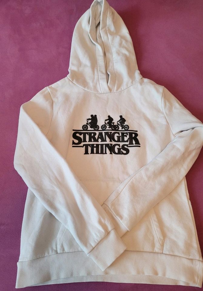 Netflix Stranger things Pullover Hoodie 146/152 in Teutschenthal