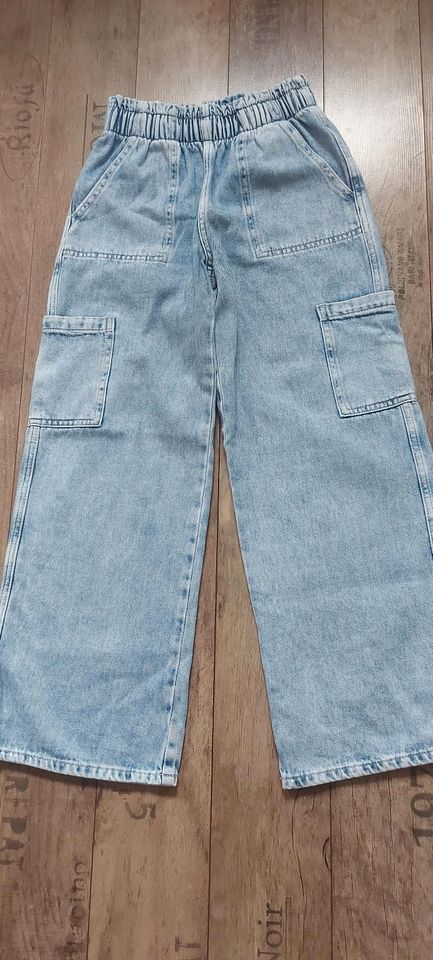 H&M Jeans Größe 140*neuwertig * in Querfurt