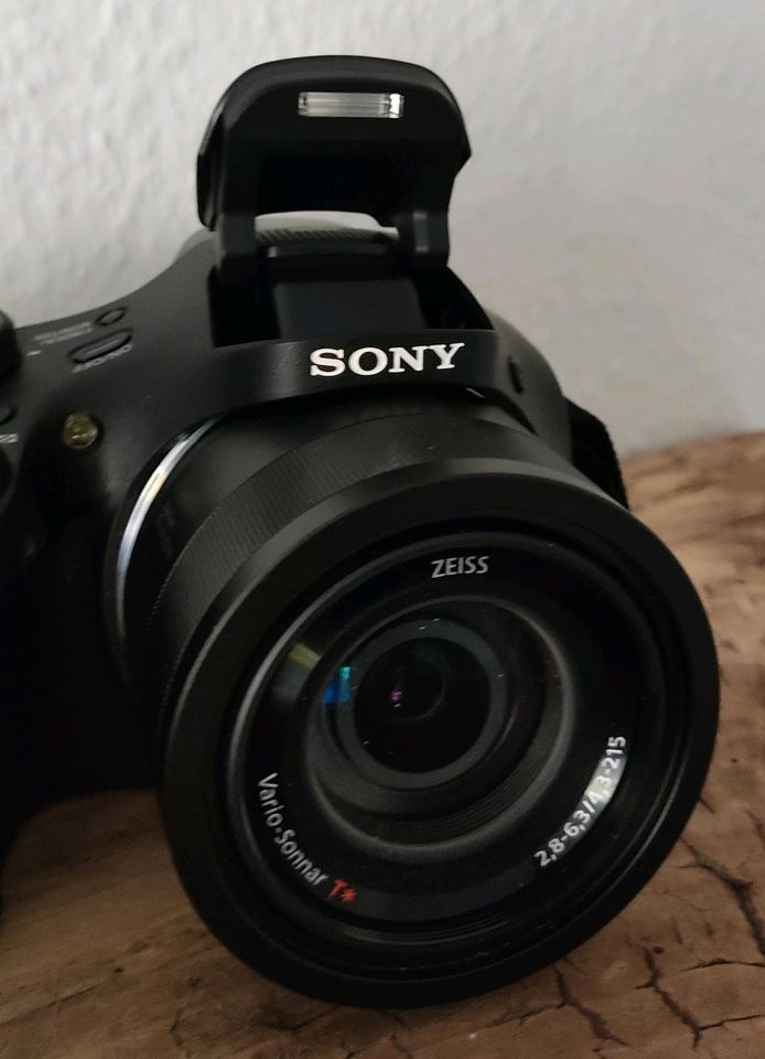 Digitalkamera - Sony Cyber-shot DSC-HX350 mit Zubehör in Lübeck