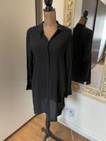 Lange, schwarze Bluse / Tunika mit langen Ärmeln Gr. 40 Hessen - Bad Arolsen Vorschau