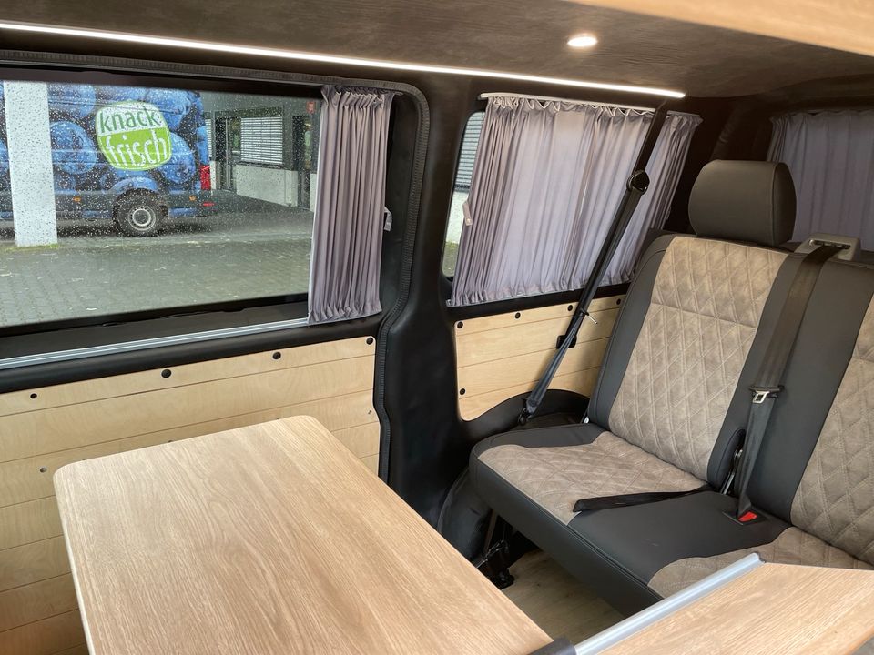 VW T6 Camper 5-Sitzer Standheizung Navi RFK Wohnwagenausbau AHK in Mönchengladbach