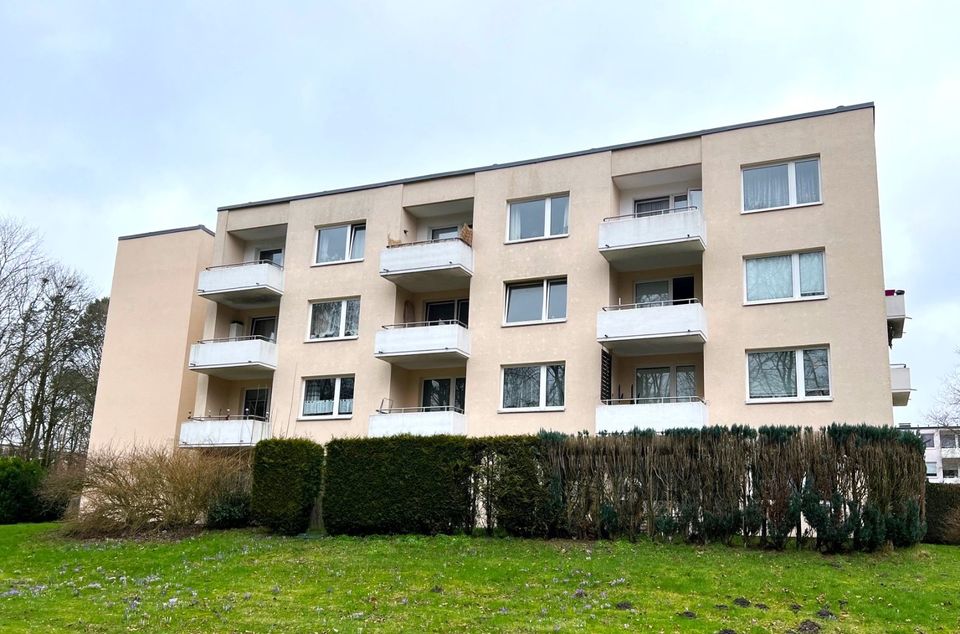 Ideale Anlage-Immobilie in gepflegter Wohnanlage!! Vermietete 2-Zi.-Etagenwohnung mit Balkon & Kellerraum in Kaltenkirchen