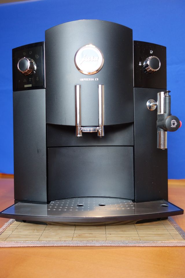 Jura C5 - sehr guter Zustand -  Kaffeevollautomat - Impressa in Ebern
