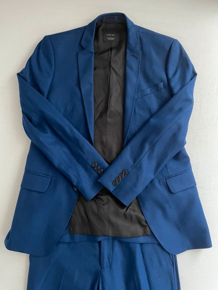 Zara Anzug mit Hose komplett in blau Gr. 46 & 38 in Völklingen