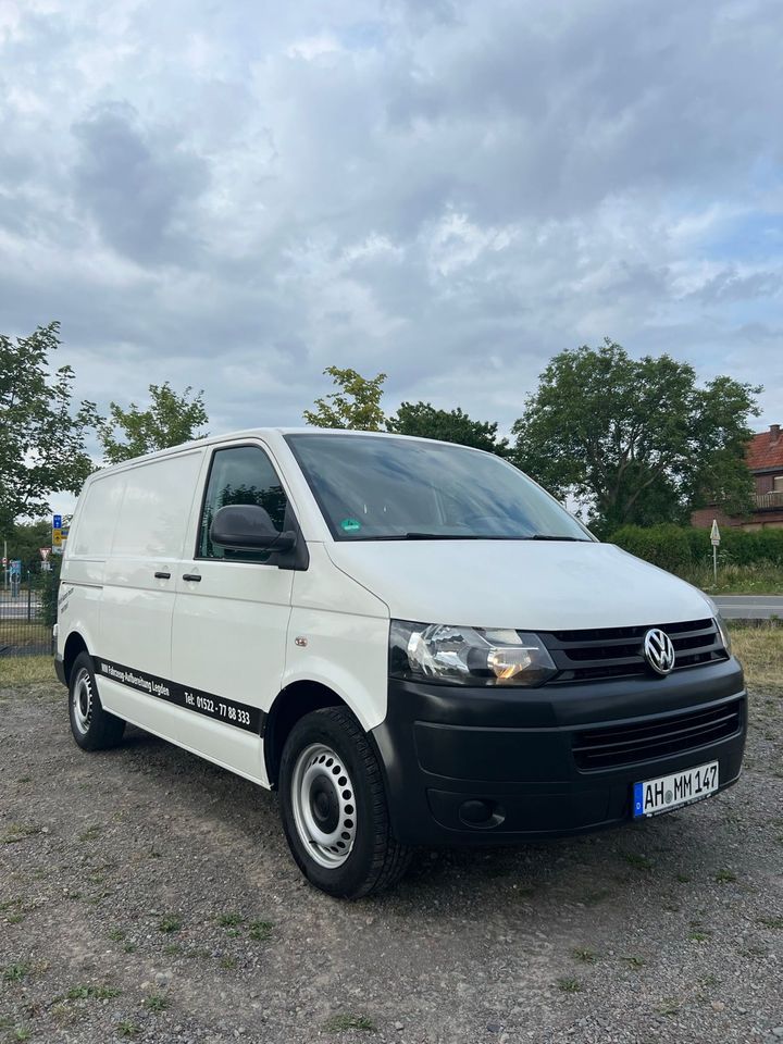 VW T5 Transporter (Zum vermieten 3-Sitzer) in Legden