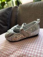 Baby bzw. Kinder Ballerina Schuhe Gr. 19/20 Silber Taufe Hannover - Südstadt-Bult Vorschau